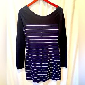 Lolë Long Sleeve Fitted Stripped Dress
